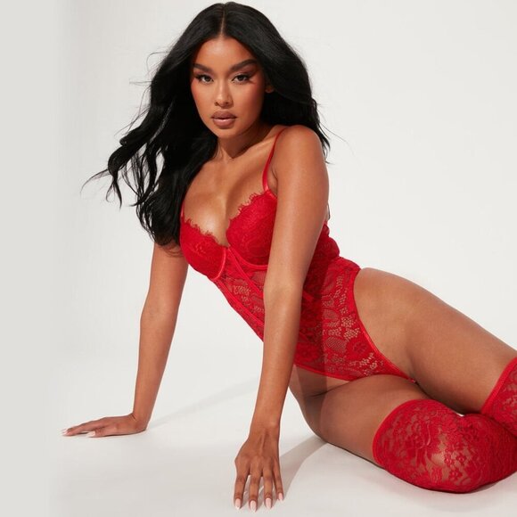 Fashion Nova ✦ “One Last Kiss” Lace Teddy ✦ Red Underwire Bodysuit w/ Thong Back - Picture 3 of 8